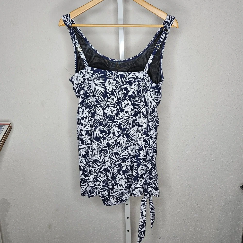 Shore‎ Shapes Navy White Tropical Floral Swimdress One Piece Swimsuit 14